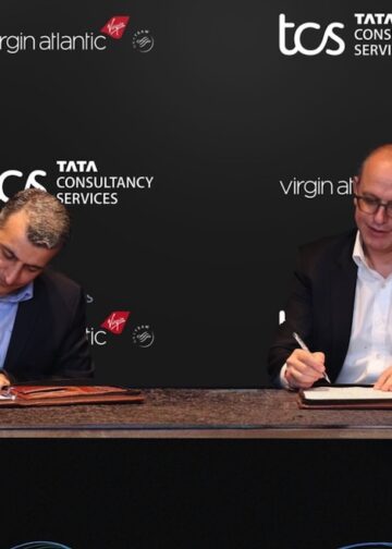 (L-R) Amit Kapur, Country Head - UK & Ireland, TCS; Shai Weiss, CEO - Virgin Atlantic Signing the Partnership Document